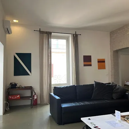 Apartment Stazione Termini 300 Mq Con 4 Vista E Idromassaggio *