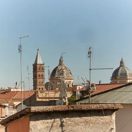 Apartment Stazione Termini 300 Mq Con 4 Vista E Idromassaggio Rome