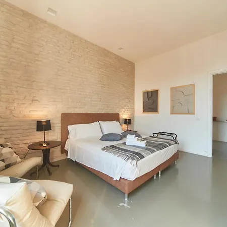 Apartment Stazione Termini 300 Mq Con 4 Vista E Idromassaggio